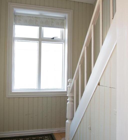 پانسیون Steinhúsið