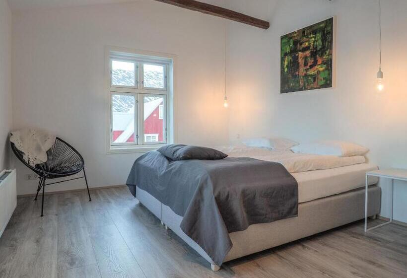 پانسیون Við Lónið Guesthouse