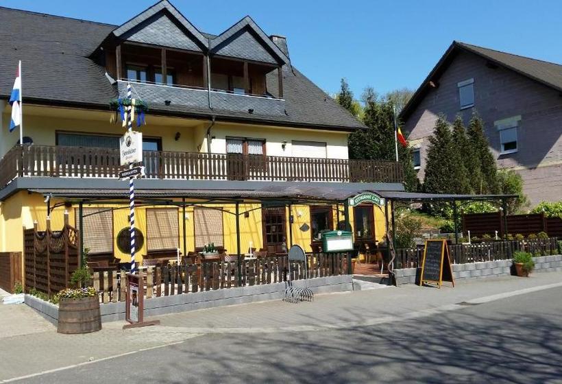 פנסיון Zur Brücke