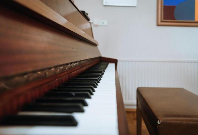 استراحتگاه Skalholt