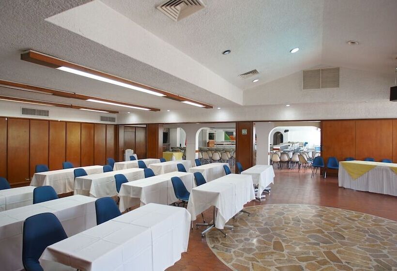 Отель Bachue Girardot