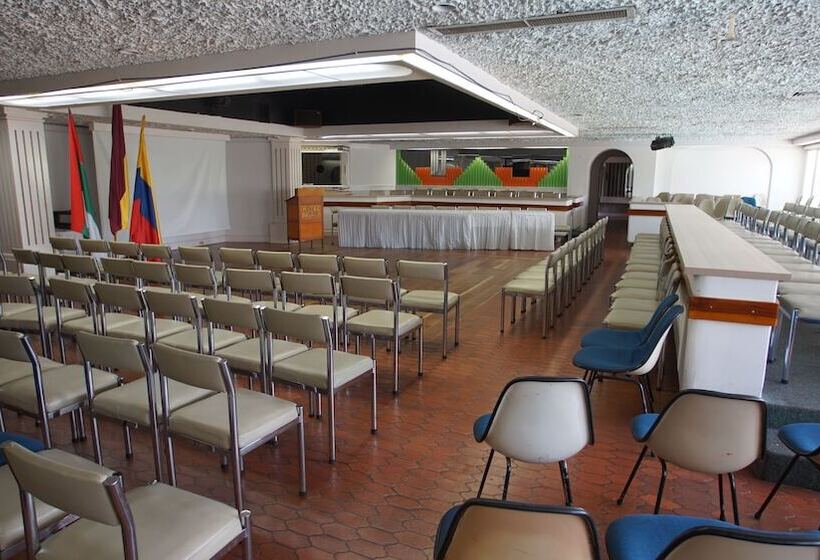 Отель Bachue Girardot