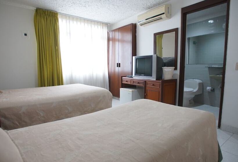 Отель Bachue Girardot