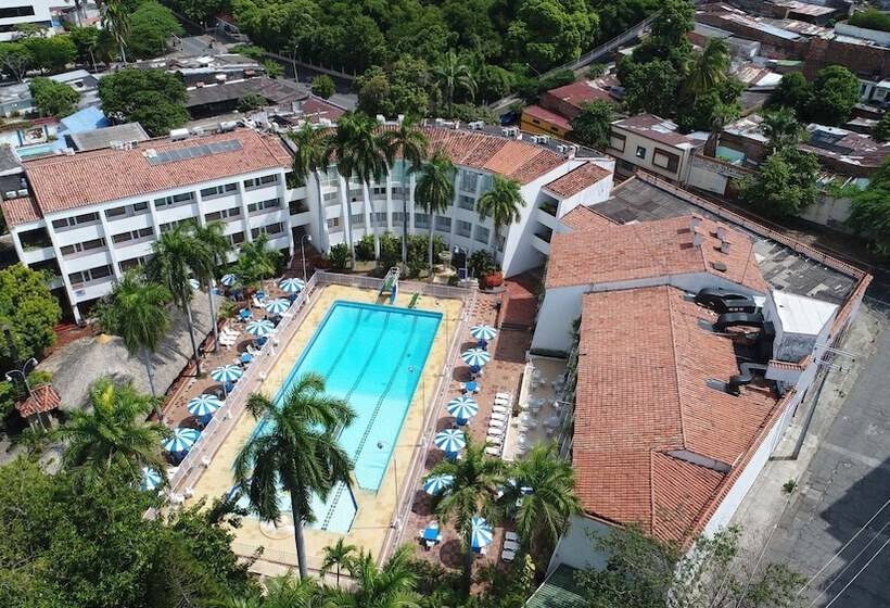 Отель Bachue Girardot