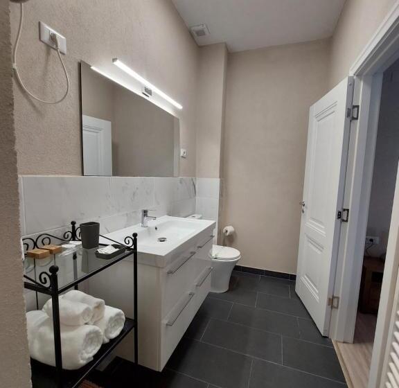 酒店 Mandarin Premium Apartments