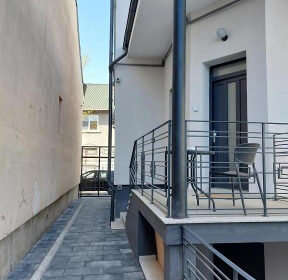 酒店 Mandarin Premium Apartments