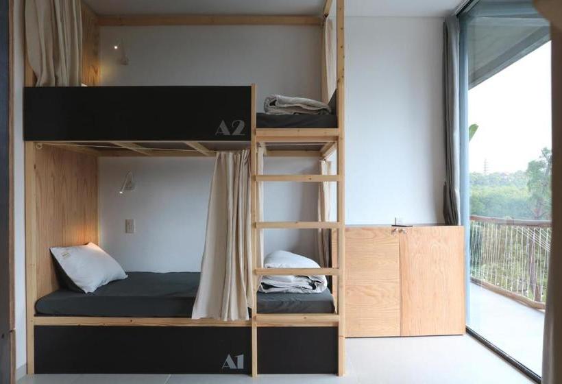 هتل Nano Ecohostel