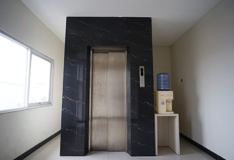 Отель Oyo 1647 Pavilliun 02