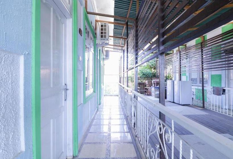 酒店 Oyo 1755 De Balcon Accomodation