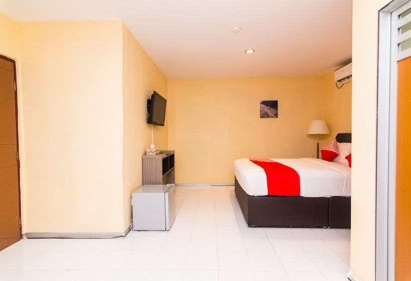 فندق Oyo 1771 Zeke