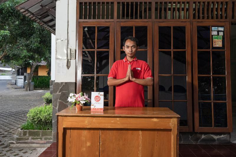 בית מלון כפרי Oyo 1778 Omah Duwet