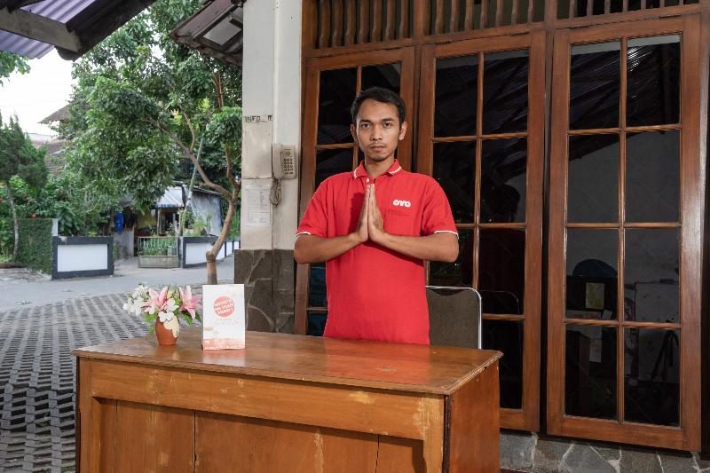 בית מלון כפרי Oyo 1778 Omah Duwet