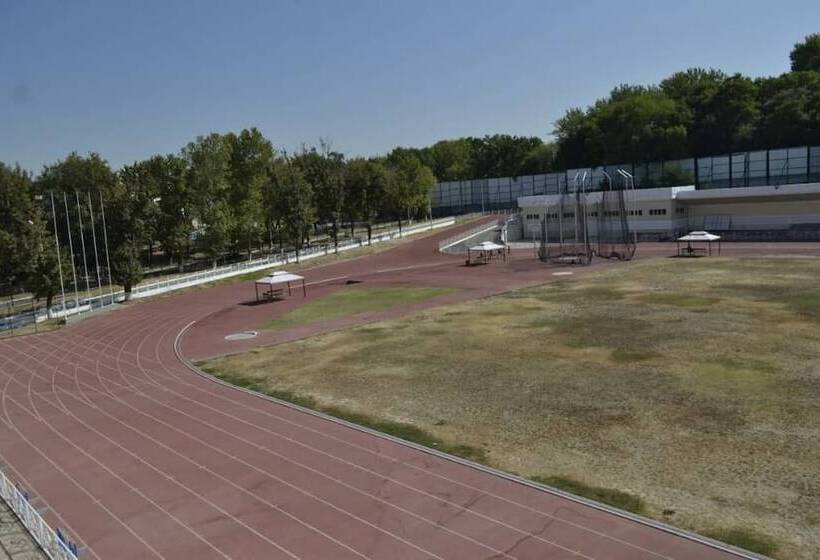 هتل Pakhtakor Athletics