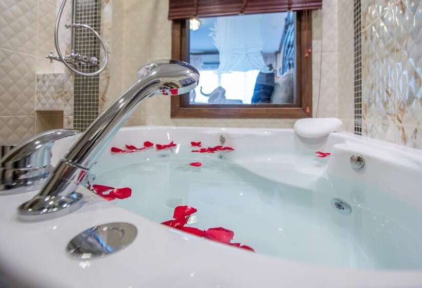 酒店 Thanyawintra Boutique And Spa