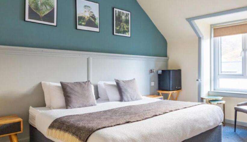 فندق Central House