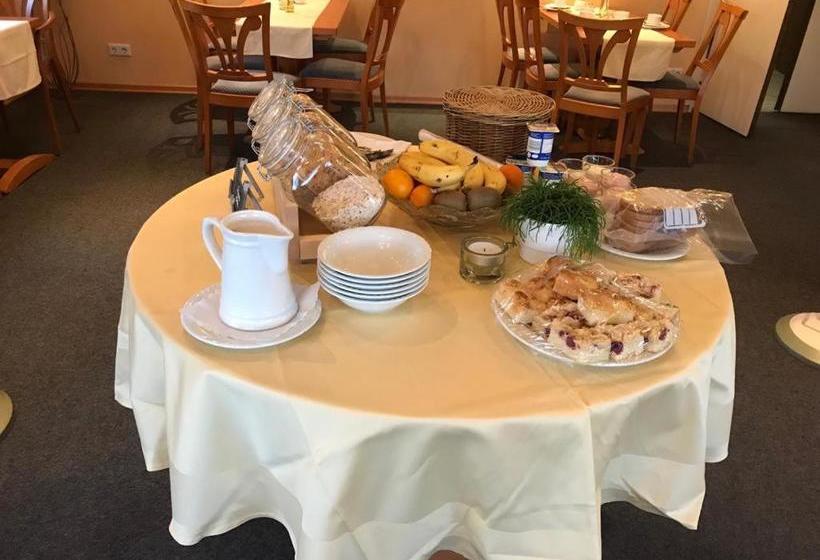 فندق Waldfrieden