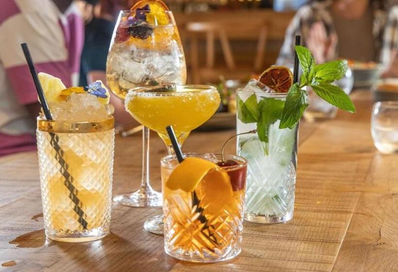 בית מלון כפרי Wren Urban Nest