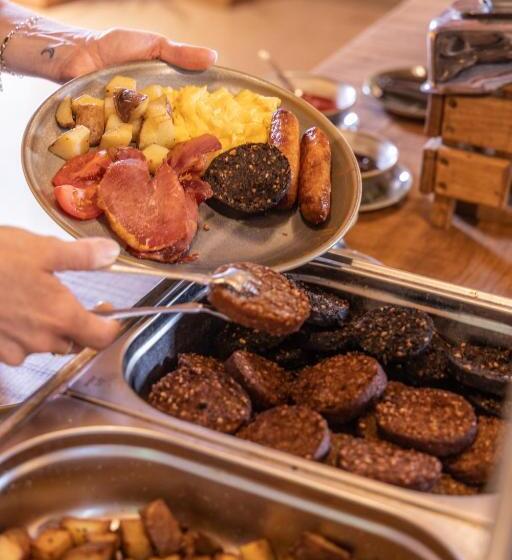 בית מלון כפרי Wren Urban Nest
