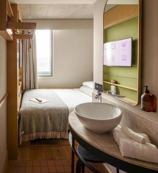 בית מלון כפרי Wren Urban Nest