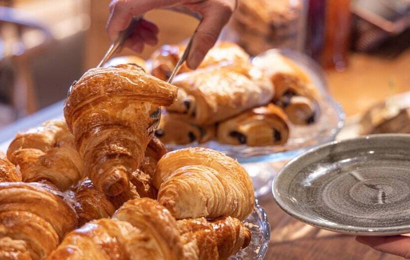 בית מלון כפרי Wren Urban Nest