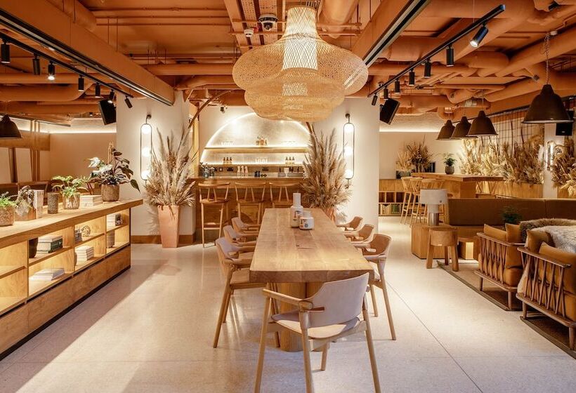 בית מלון כפרי Wren Urban Nest