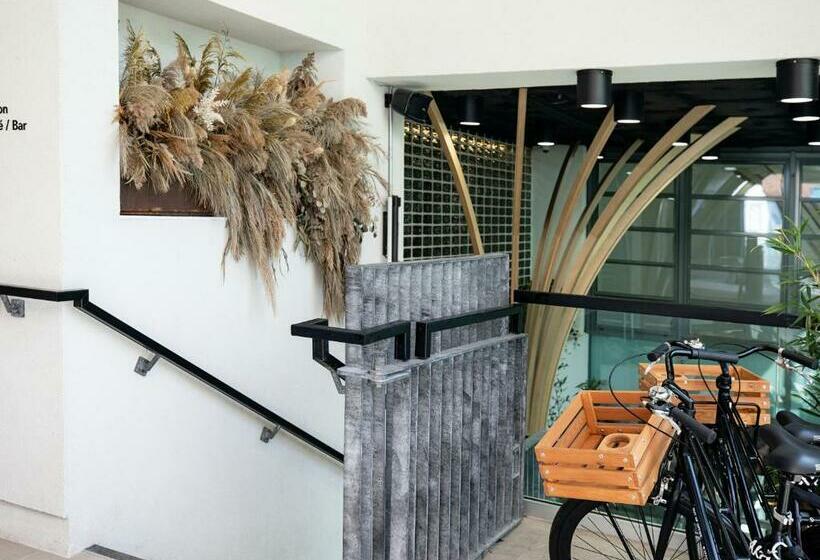 בית מלון כפרי Wren Urban Nest