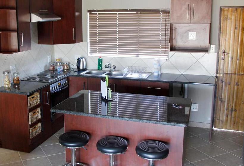 פנסיון Rip Van Winkel Guest House