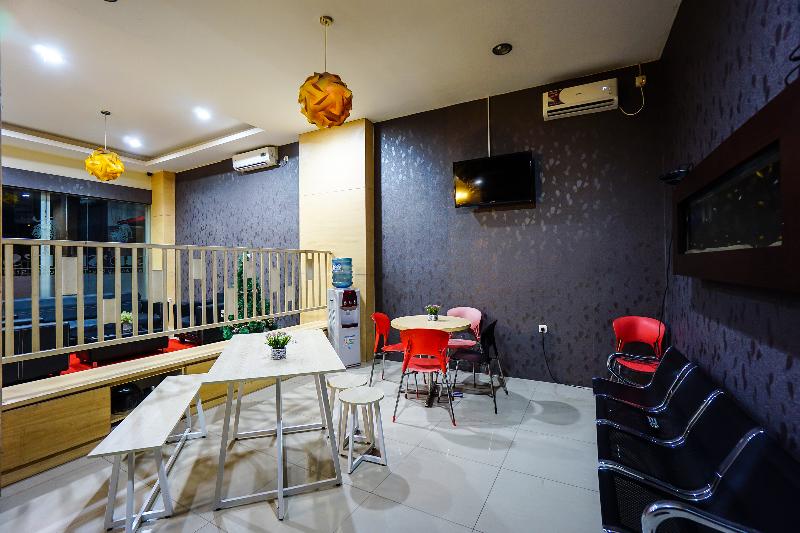 Reddoorz At Rids Hotel Manado