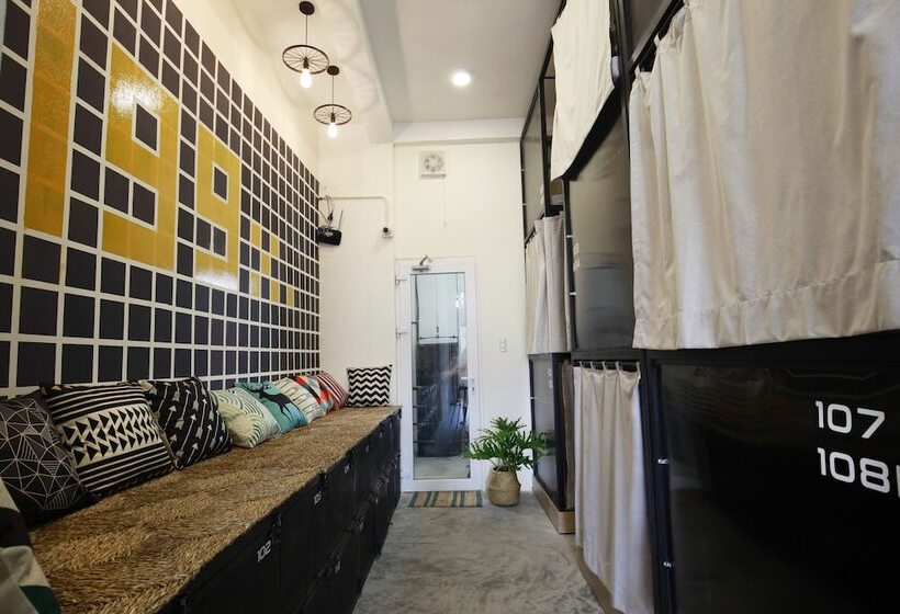 199x Cong Quynh   Hostel