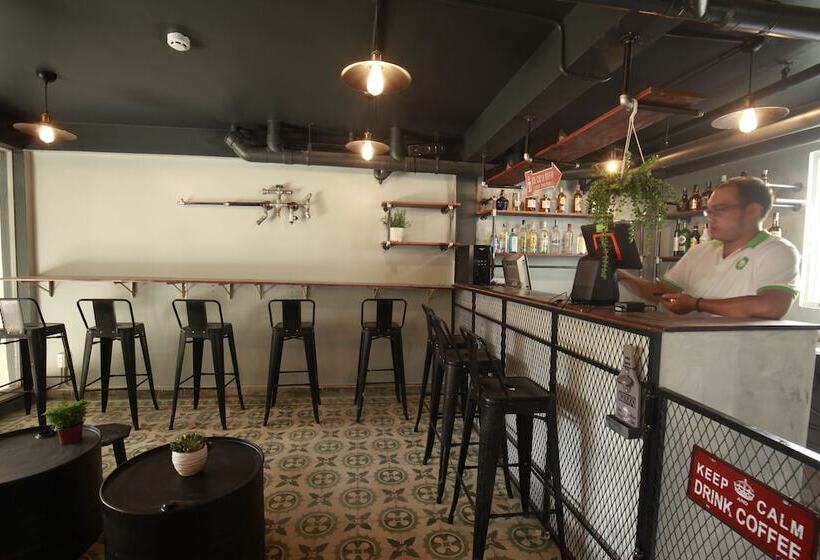 199x Cong Quynh   Hostel