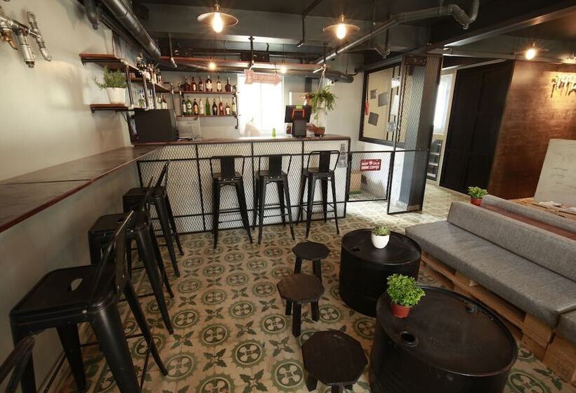 199x Cong Quynh   Hostel