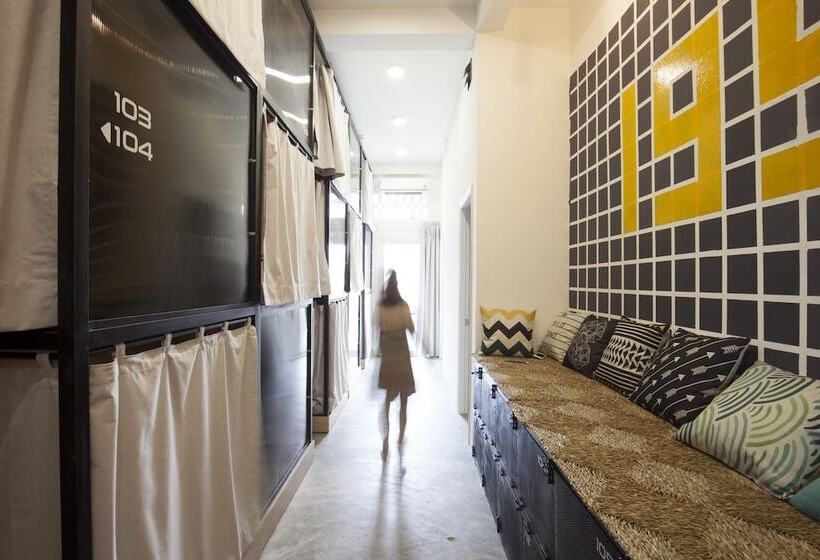 199x Cong Quynh   Hostel