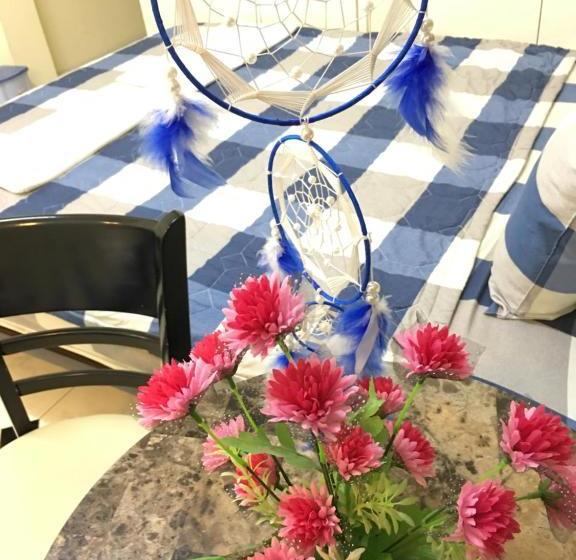 تختخواب و صبحانه Snow House