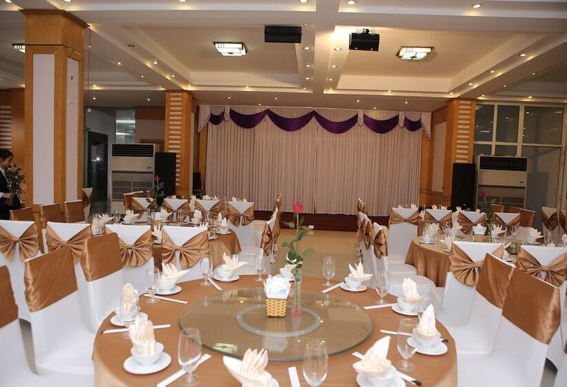 هتل Central Phu Hung