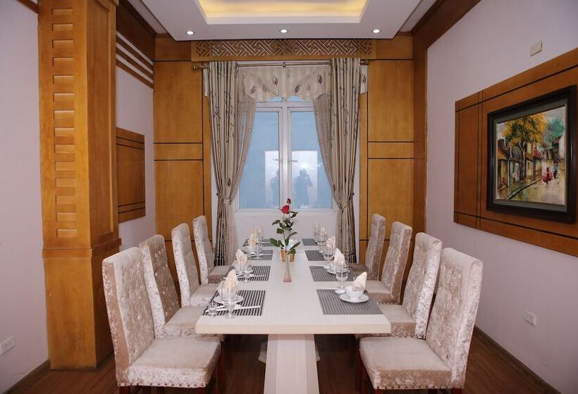 هتل Central Phu Hung