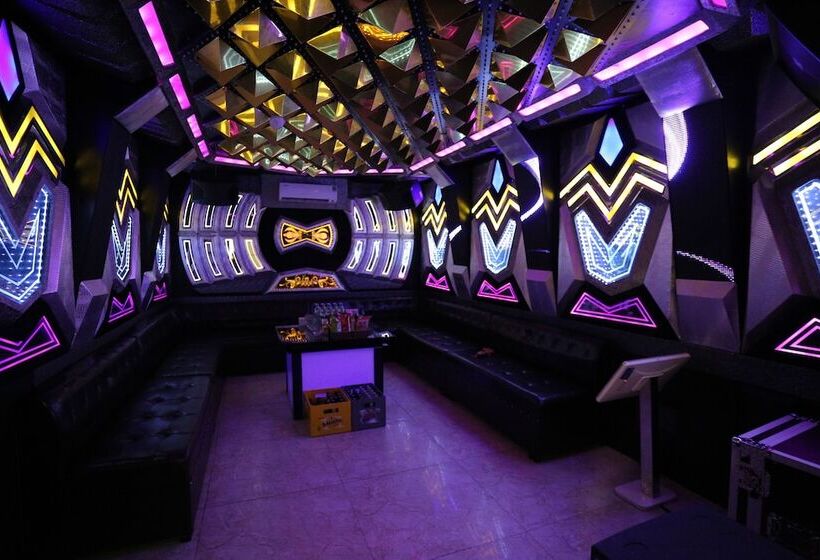 هتل Central Phu Hung