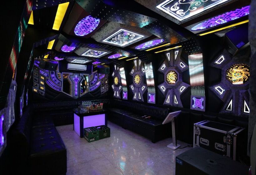 هتل Central Phu Hung