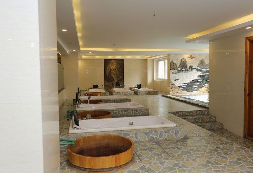 هتل Central Phu Hung