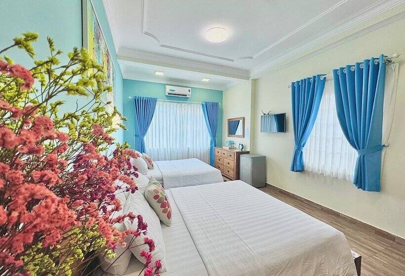 Cozy Hotel   140 Cong Quynh