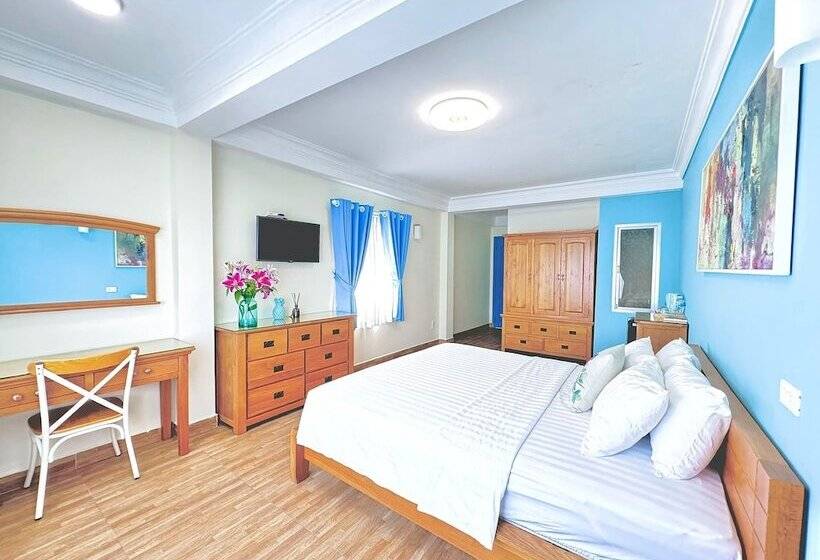 Cozy Hotel   140 Cong Quynh