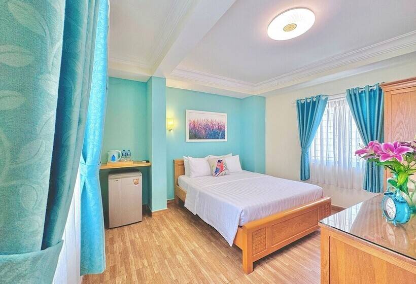 Cozy Hotel   140 Cong Quynh