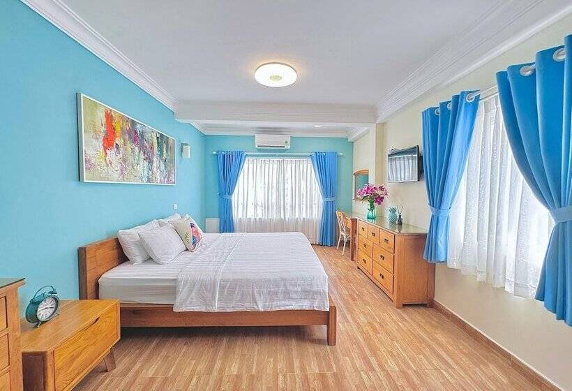 Cozy Hotel   140 Cong Quynh
