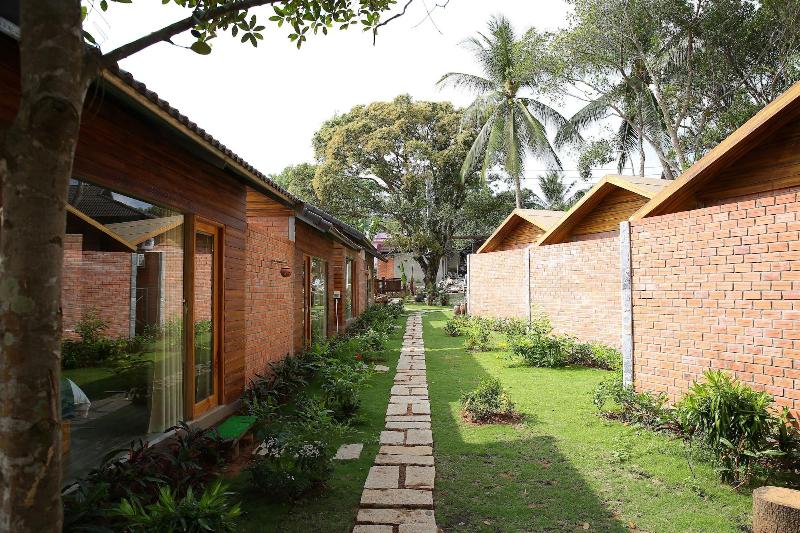 هتل Dendi Resort Phu Quoc