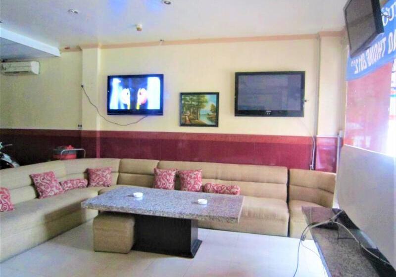 هتل Khách Sạn Hạnh Long