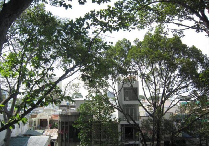 هتل Khách Sạn Hạnh Long