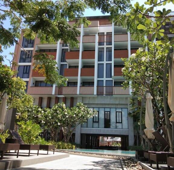 בית מלון כפרי Isanook Resort & Suites Hua Hin