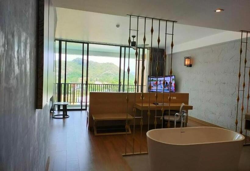 בית מלון כפרי Isanook Resort & Suites Hua Hin