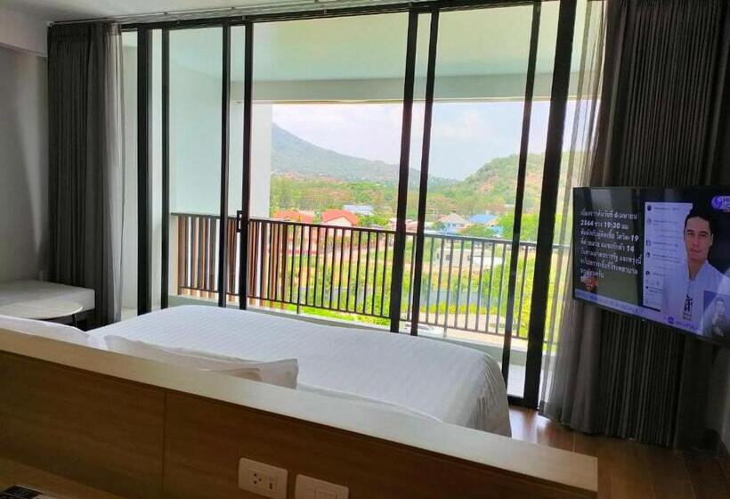 בית מלון כפרי Isanook Resort & Suites Hua Hin