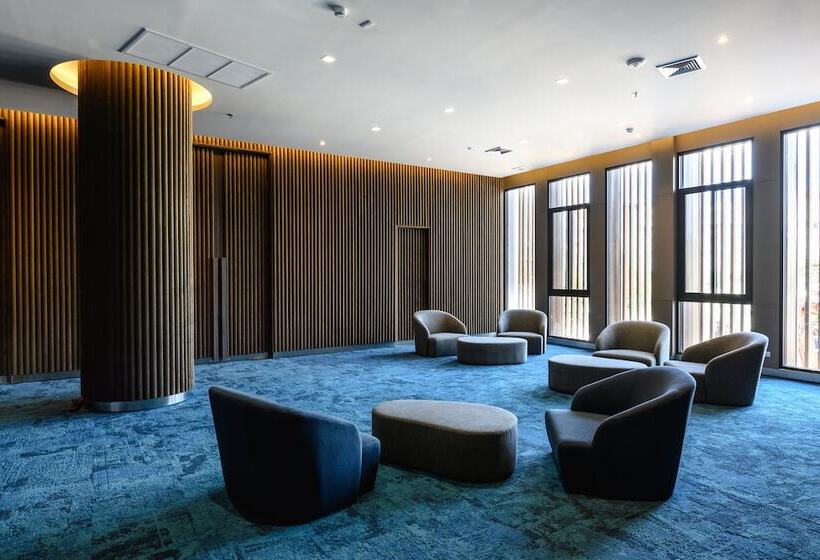 בית מלון כפרי Isanook Resort & Suites Hua Hin