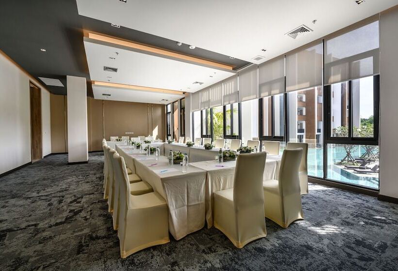 בית מלון כפרי Isanook Resort & Suites Hua Hin